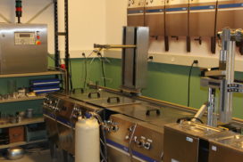 concept-ultrasons-production-bains-ultrasons ligne de 2 bains ultrasons ainsi que de 2 bains rinçages pour un nettoyage efficace